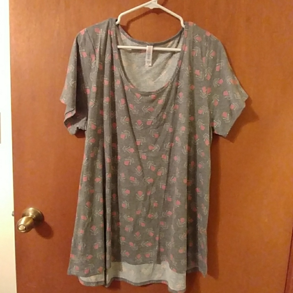 Lularoe Classic Tee